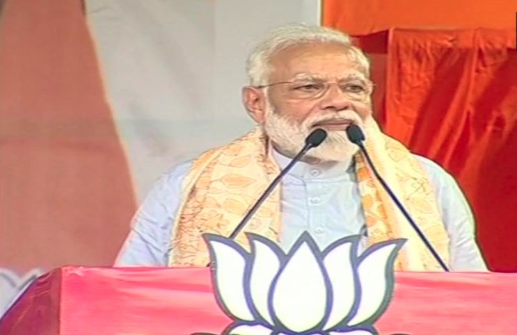 ‘દીદી, PMનું પદ ઑક્શનમાં નથી જે શારદા-નારદાના પૈસામાંથી ખરીદી શકાય’: પશ્ચિમ બંગાળમાં મોદી