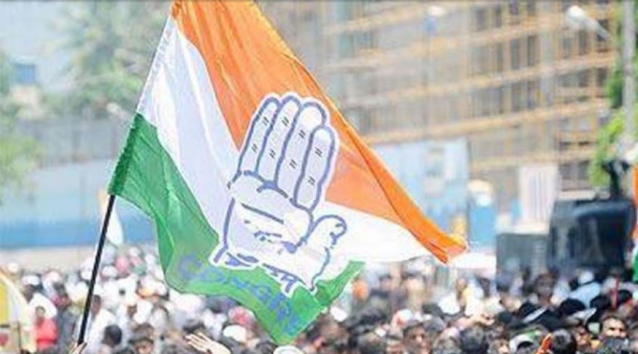 તેલંગાણા: કોંગ્રેસ છોડી ટીઆરએસમાં સામેલ થશે 12 ધારાસભ્યો, વિધાનસભાના સ્પીકરને આપી અરજી