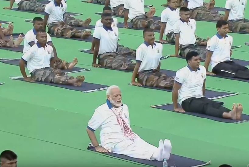 pm-modi-yoga1