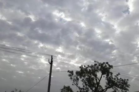 ઘટાટોપ વાદળો ગોરંભાયા પણ મેઘરાજા મન મુકીને વરસતા નથીઃ વલસાડ જિલ્લામાં બે ઈંચ વરસાદ