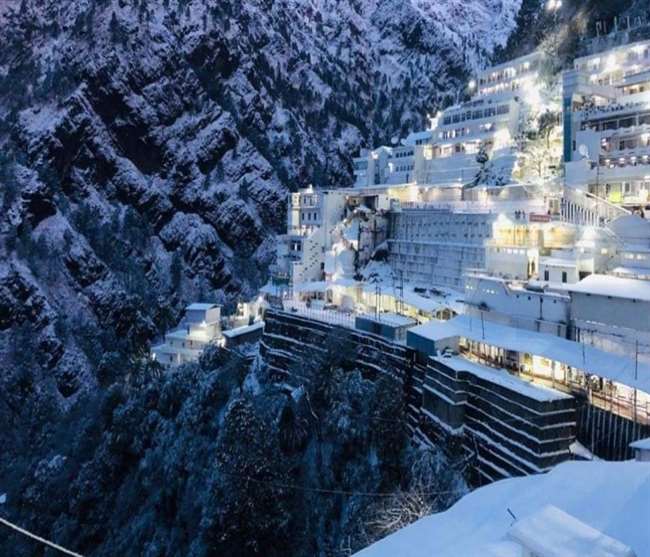 13_12_2019-mata-vaishno-devi-snowfall_19840901_153814739