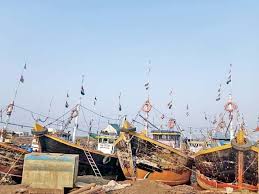 ગુજરાતના માછીમારોનું પાકિસ્તાન દ્વારા અપહરણ – 3 બોટ સહિત 18 માછીમારો પાકિસ્તાનના કબ્જામાં