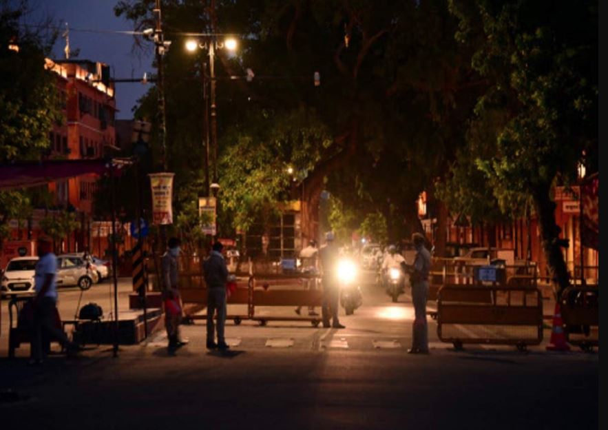 ગુજરાતમાં કોરોનાનું સંક્રમણ વધ્યું : અમદાવાદ સહિત ચાર શહેરોમાં રાત્રિ કરફ્યુ યથાવત