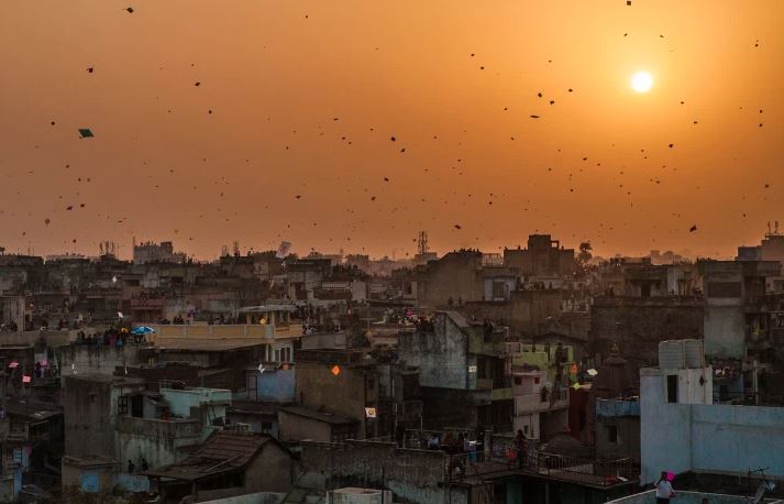 ગુજરાતમાં ઉત્તરાયણ ઉપર પતંગ ઉડાવી શકાશે, ડ્રોન અને સીસીટીવી કેમેરાથી રખાશે નજર