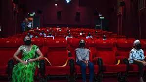 મહારાષ્ટ્રમાં કોરોનાને લઈને નવી ગાઈડલાઈન રજુ – સિનેમાહોલ, મોલ્સ ,ઓફિસ સહીતની જગ્યાઓ 50 ટકા ક્ષમતા સાથે ખુલશે