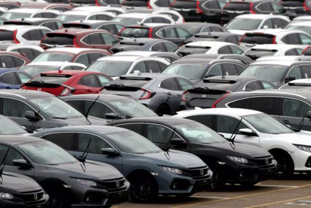 દેશમાં ઝડપી ગતિએ વધી રહ્યું છે જૂની કારનું માર્કેટ, સેકન્ડ હેન્ડ કારની ખરીદી વધી