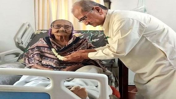 શિક્ષણમંત્રી ભૂપેન્દ્રસિંહ ચુડાસમાના માતાનું 94 વર્ષની વયે નિધન, રિવોઇ પરિવારે પાઠવી શ્રદ્ધાંજલી