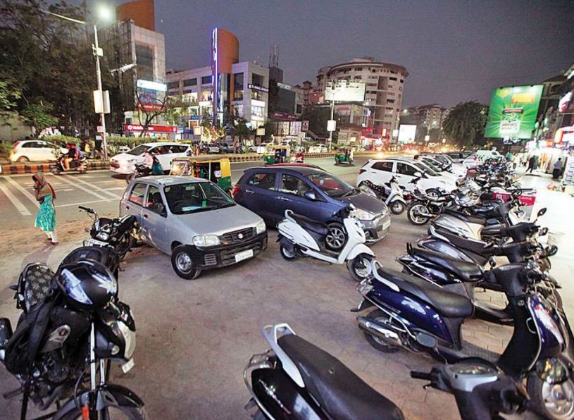 ગુજરાતમાં વાહનોની સંખ્યામાં થયો વધારોઃ માર્ગો ઉપર દોડી રહ્યાં છે 2.71 કરોડ વાહનો