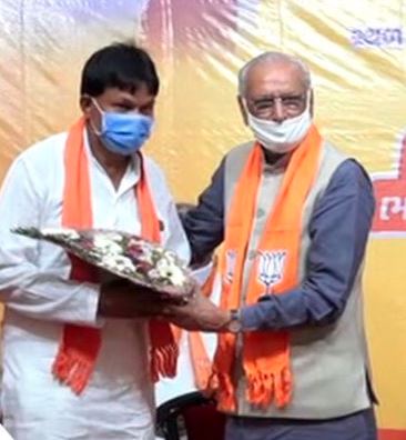 અમદાવાદ શહેરના મેયર તરીકે કિરીટ પરમાર અને ડે.મેયર તરીકે ગીતાબેન પટેલની વરણી