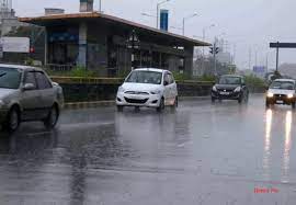 રાજ્યના વાતાવરણમાં પલટો – અમદાવાદ શહેરમાં વાજગીજ સાથે વરસાદના ઝાપટા પડ્યા