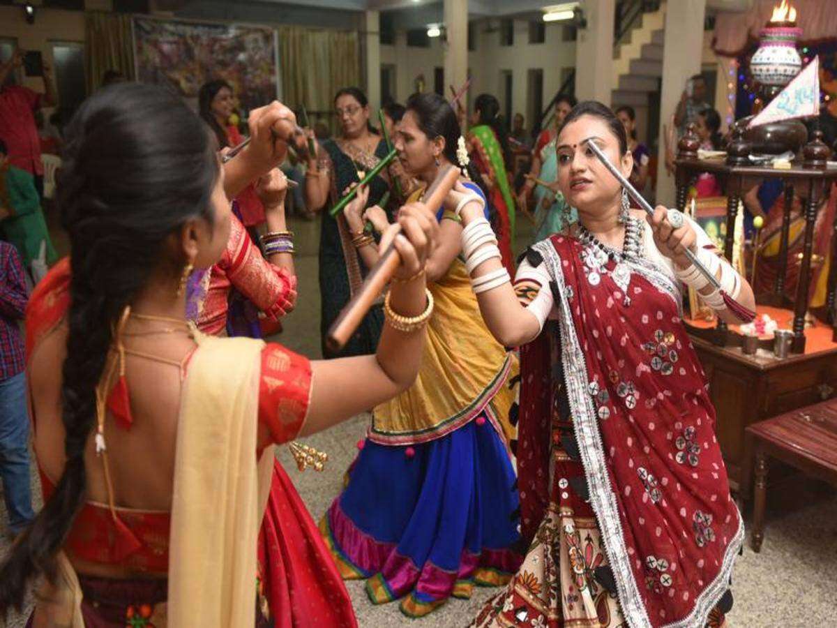 ગુજરાતમાં મહિલાઓનું આયુષ્ય પુરુષો કરતા વધારે, આરોગ્ય સર્વેમાં થયો ખુલાસો