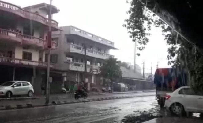 ગુજરાતમાં વાવાઝોડાના ખતરાને પગલે તંત્ર એલર્ટ, 84 તાલુકામાં પડ્યો વરસાદ