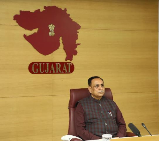 ગુજરાત સરકારના કર્મચારીઓની નિવૃતી વય 60 વર્ષની કરવા સરકારની વિચારણા