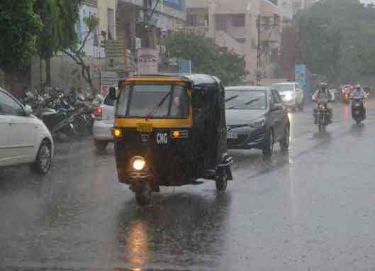 ગુજરાતમાં સાર્વત્રિક વરસાદઃ સિઝનનો 33 ટકા વરસાદ વરસ્યો