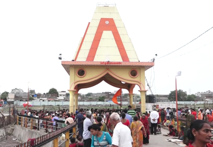 રાજકોટના આ સુપ્રસિદ્ધ મંદિરમાં લાગે છે ભક્તોની લાંબી લાઇન, આટલા વર્ષ મંદિરનો વાંચો ઇતિહાસ