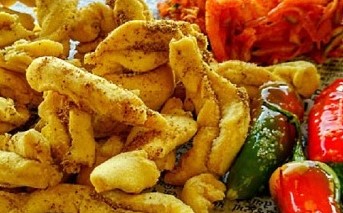 ગાંઠિયામાં ખાવાના સોડાને બદલે વોશિંગ પાવડર મિશ્રિત કરતા પાંચ કંદોઈ રાજકોટમાં પકડાયા