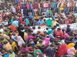 Ahmedabad shoping crowd-1