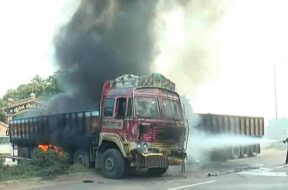 Deesa-Palanpur-Accident-1