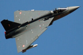 Revoinews_New-fighters-for-the-IAF