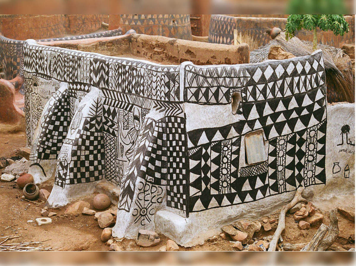 આ છે આફ્રિકાનું સૌથી ‘પેઇન્ટેડ વિલેજ’, જ્યાં દરેક ઘરને અદ્ભુત પેઇન્ટિંગ્સ અને ફોટોગ્રાફ્સથી શણગારવામાં આવે છે