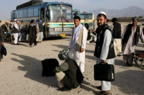 Afghani migrate