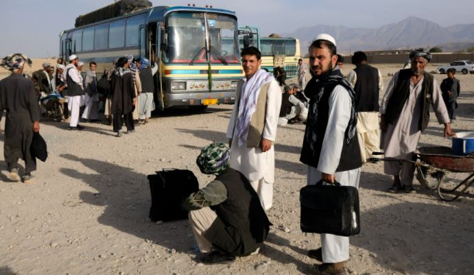 તાલિબાનની દહેશતથી અફઘાનીઓની હિજરત, 3,00,000 લોકો ઇરાન પહોંચ્યા