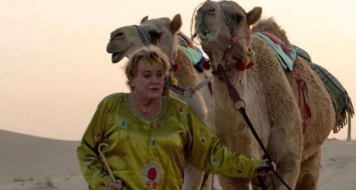 રણમાં ફરવા ગયેલી મહિલાને આ સ્થળ એટલું પસંદ આવ્યું કે તે 40 ઊંટો સાથે ત્યાં જ રહેવા લાગી