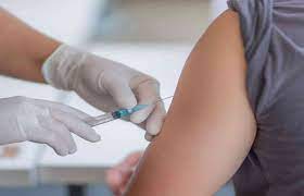 દેશમાં 135 કરોડથી વધુ વેક્સિનના ડોઝ આપવામાં આવ્યા- દૈનિક રસીકરણની ગતિ ઝડપી બની
