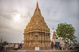 દેશમાં માત્ર એક જગ્યાએ જોવા મળે છે કુષ્ણની પત્ની રુકમણીનું 2500 વર્ષ જૂનુ આ મંદિર