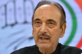 Senior-Congress-leader-Ghulam-Nabi-Azad-speaks-during-a-news-conference-in-New-Delhi-Sept-15-2019-PTI-770×435