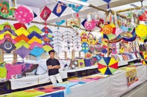 ahmedabad-kite shop