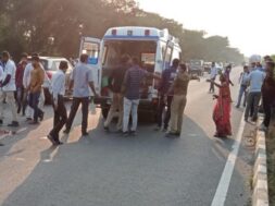deesa car rickshaw accident-1