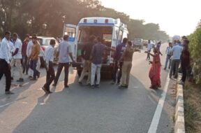 deesa car rickshaw accident-1