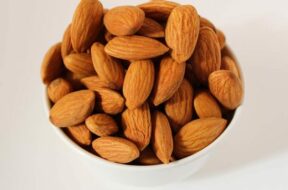 secret-effects-eating-almonds