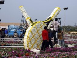 AMDAVAD FLOWER SHOW REVOI.IN