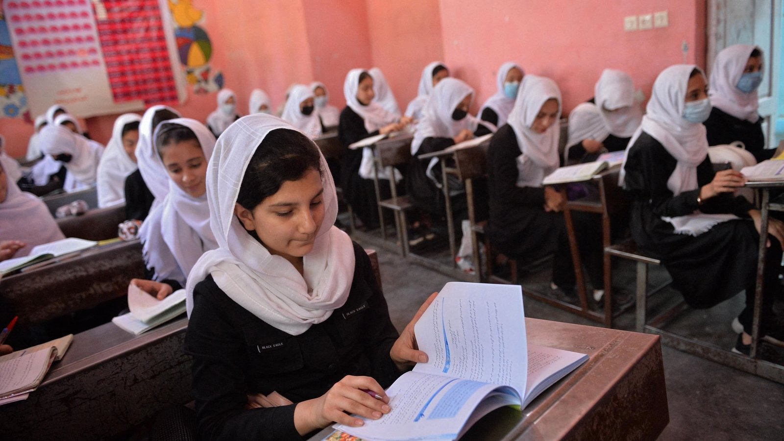 તાલિબાનનો નવો રંગ, હવે છોકરીઓના ભણતર માટે 21 માર્ચ પછી ખોલી શકે છે દેશની તમામ શાળાઓ