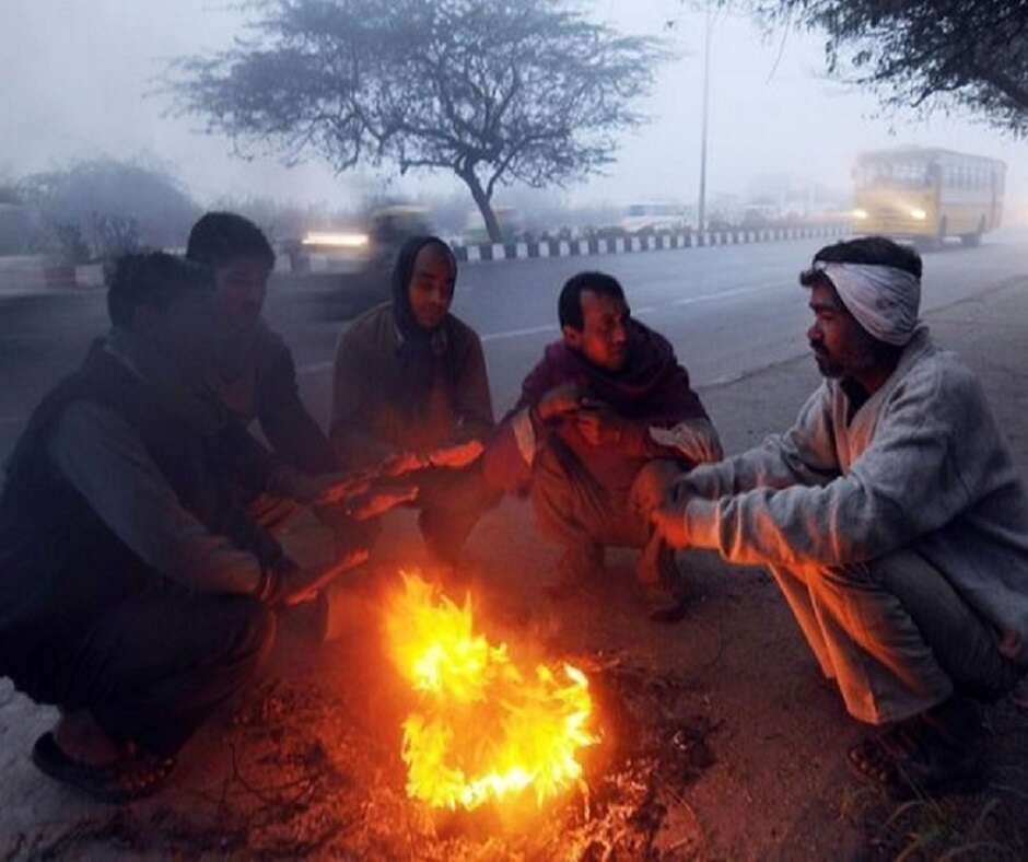 ગુજરાત કડકડતી ઠંડીમાં ઠુંઠવાયુ, નલીયામાં 1.4 ડીગ્રી તાપમાન, હજુ ચાર દિવસ ઠંડીનું મોજું યથાવત રહેશે