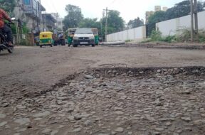 palanpur road collapse-1