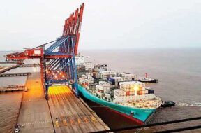pipavav port, seized cargo avd ship,DRI-1