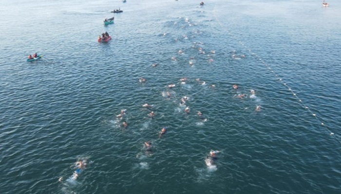 પોરબંદરના દરિયામાં બે દિવસીય તરણ સ્પર્ધામાં 600 સ્પર્ધકોએ હરખભેર ભાગ લીધો