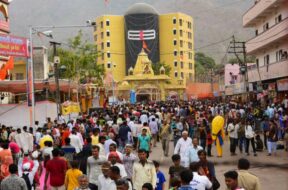 junagadh_girnar_shiratri_mela_4228733_835x547-m