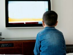 12-Good-And-Bad-Effects-Of-Television-On-Children