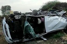 Car accident near Lakhatar-1