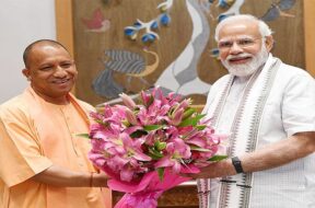 PM MODI AND YOGI REVOI.IN
