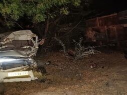 jeeep and truck accident near Nakhatrana-1