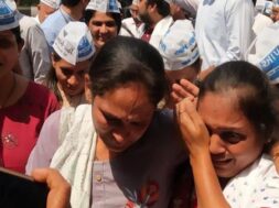 surat, corporator manisha kukdiya returned aap-1