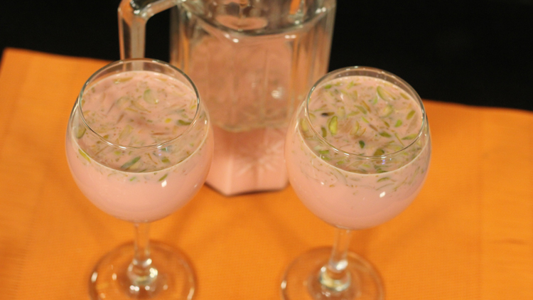 ઈદ પર બનાવો દૂધનું શરબત,અહીં જાણો બનાવવાની સરળ રીત