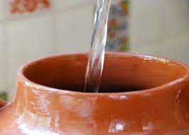 ગરમીના કારણે તમે ફ્રીજનું પાણી પીવો છો ? તો હેલ્થને થશે નુકશાન,માટલાના પાણીનો કરો ઉપયોગ