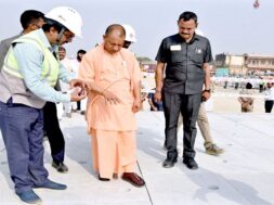 CM YOGI REVOI.IN