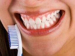 img_how_to_cure_gingivitis_using_homemade_remedies_920_600
